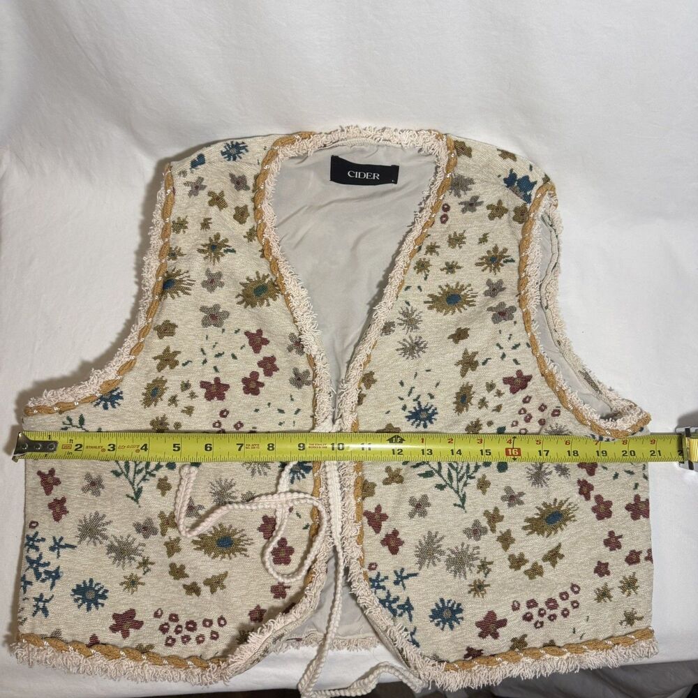 Cider Women's Bohemian Floral Embroidered Vest Cropped Tie Front Boho Size Large - Picture 4 of 8